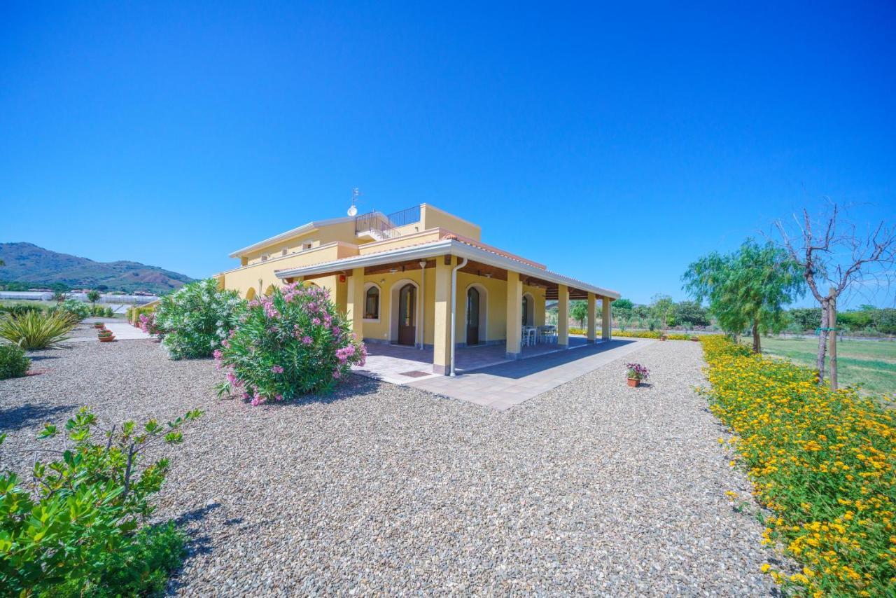 Minissale Farmhouse Calatabiano Bagian luar foto