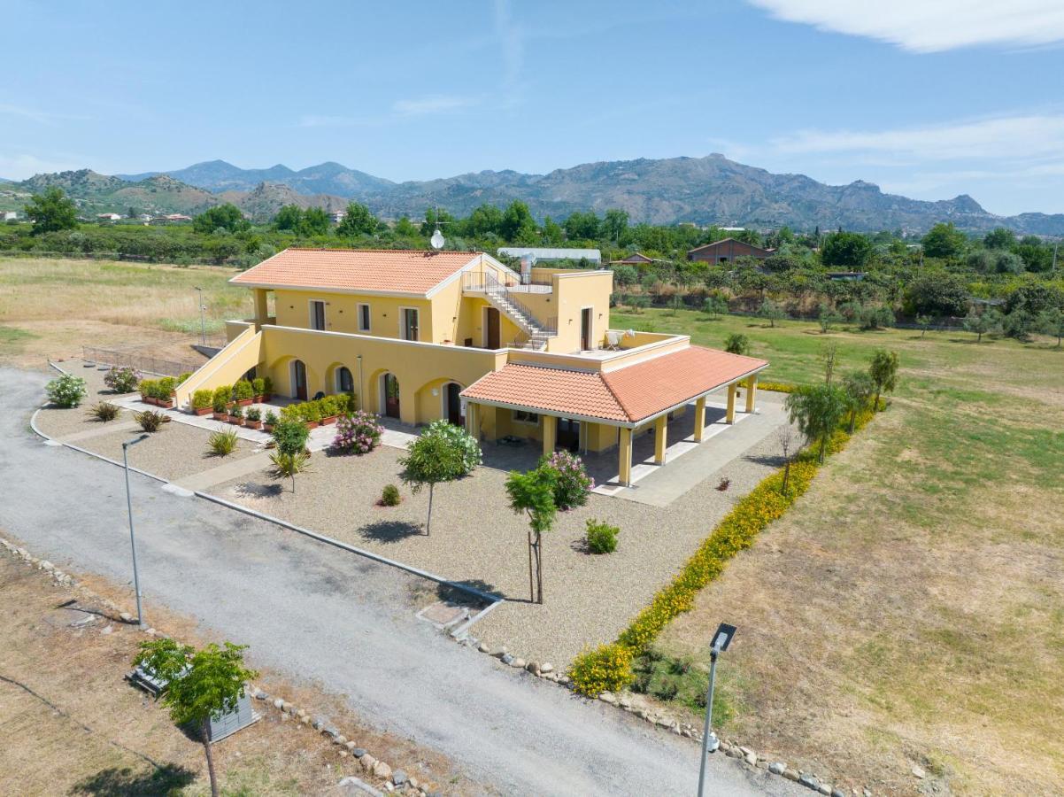 Minissale Farmhouse Calatabiano Bagian luar foto