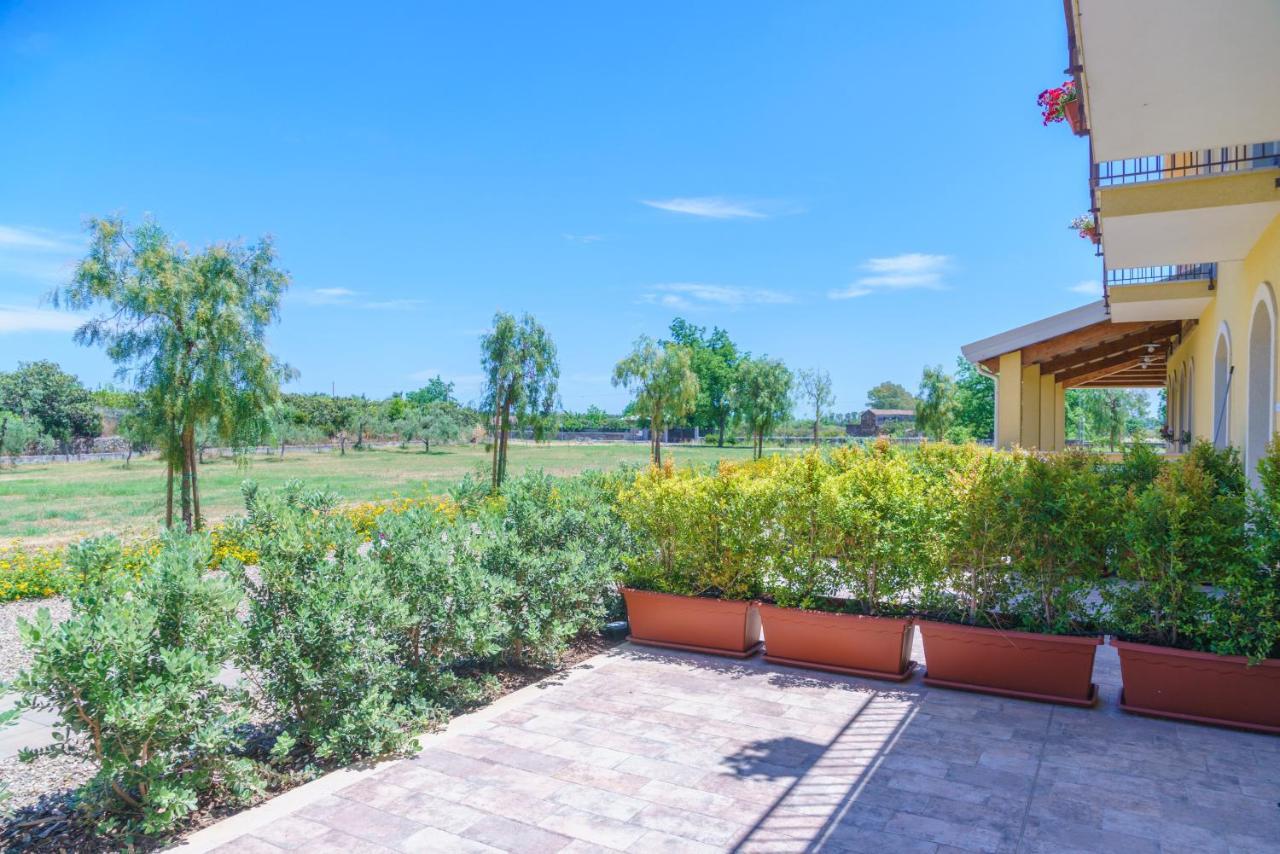 Minissale Farmhouse Calatabiano Bagian luar foto